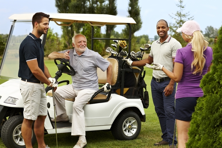 ゴルフの乗用カートでのマナー ルール 座る位置って 誰が運転する ゴルフハック Golfhack